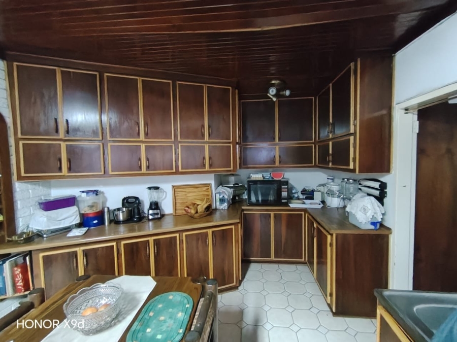 5 Bedroom Property for Sale in Heuwelsig Free State